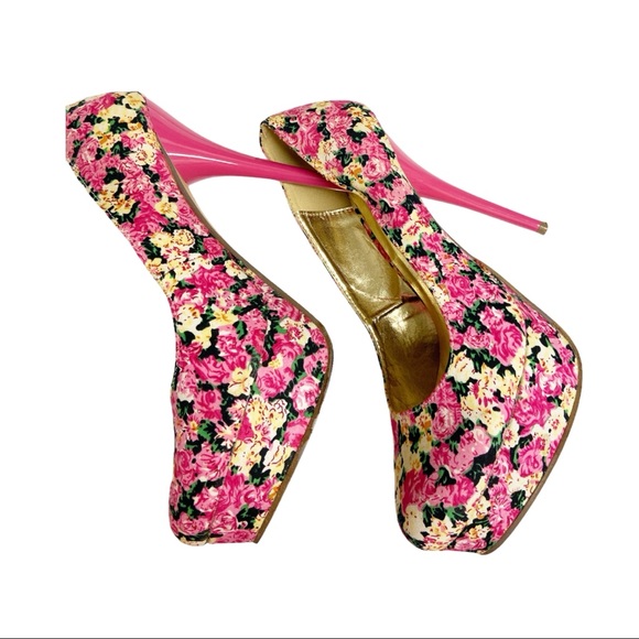 Farenheight Floral Round Toe Platform Pumps size 8 - Picture 3 of 5